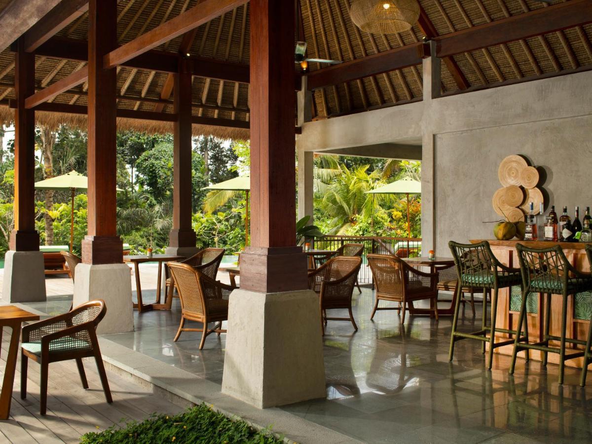 Hotel Adiwana Suweta Ubud Esterno foto The bar at the Four Seasons Resort Bali at Sayan