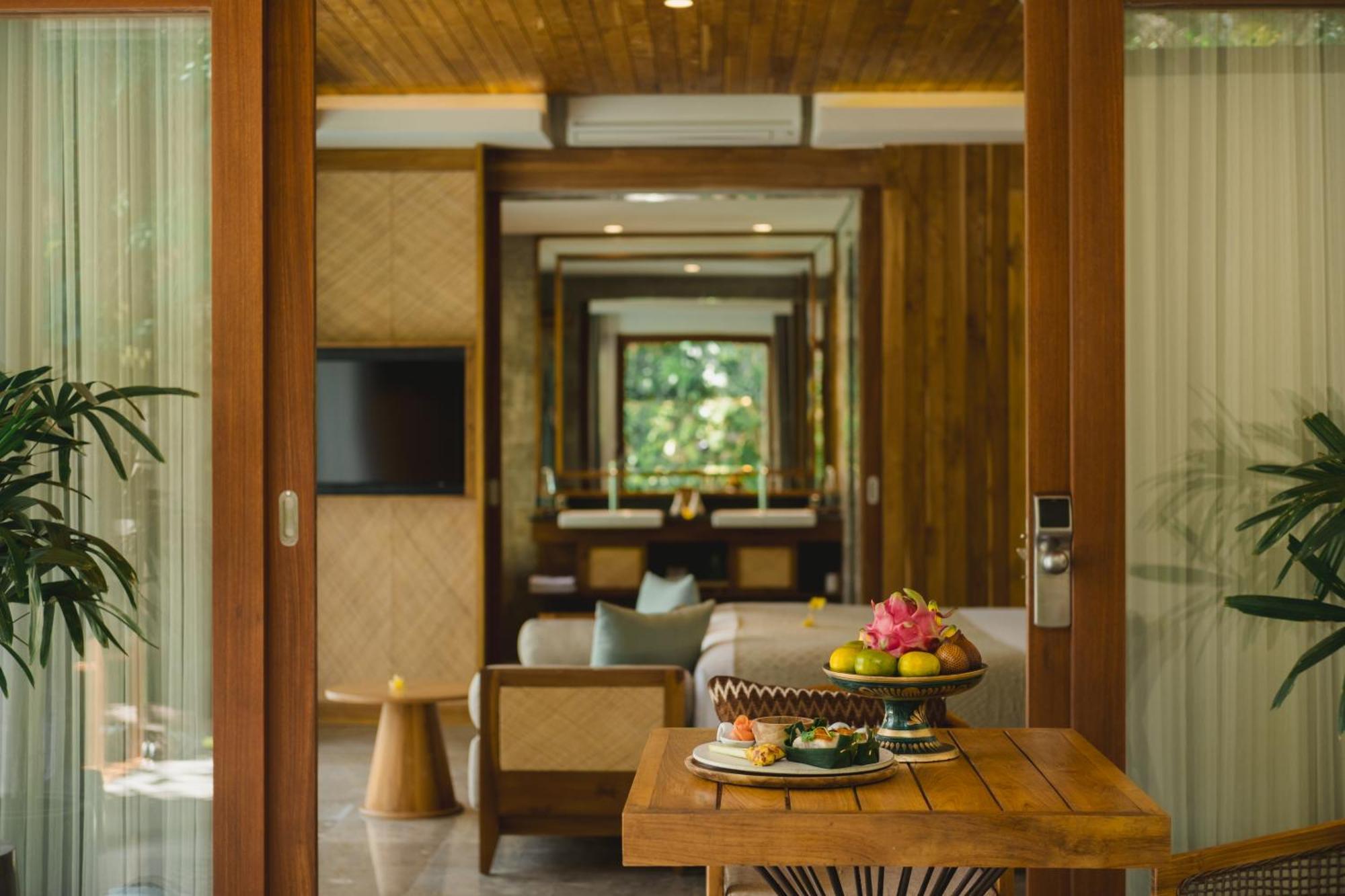 Hotel Adiwana Suweta Ubud Esterno foto A suite at the resort
