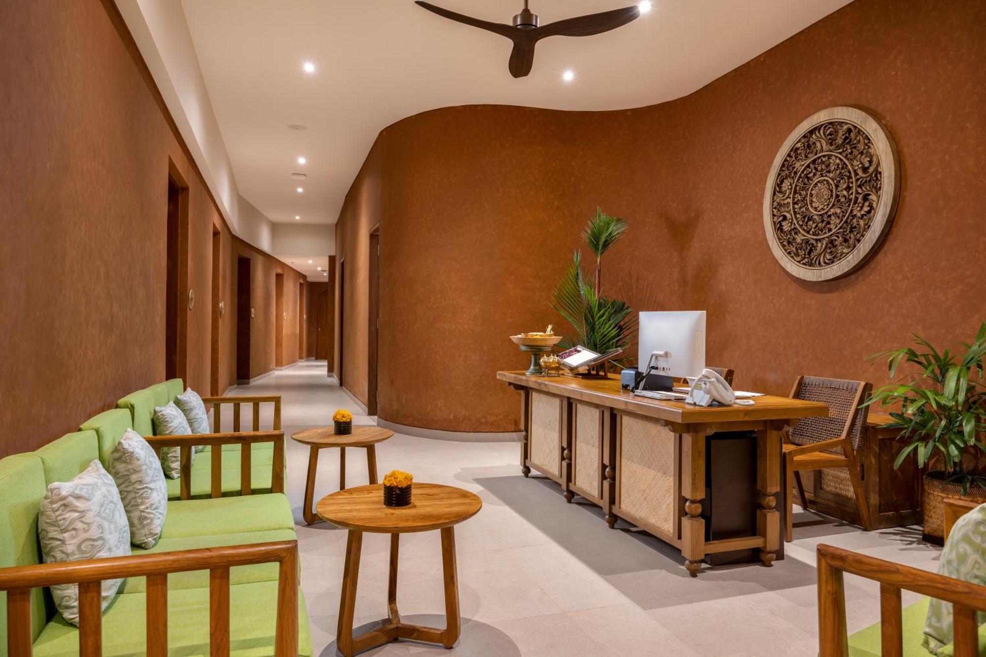 Hotel Adiwana Suweta Ubud Esterno foto Reception at the spa